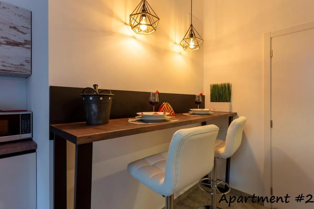 Place4U#2⋆New⋆Central Location⋆Parking⋆Awesome 普拉 0*,